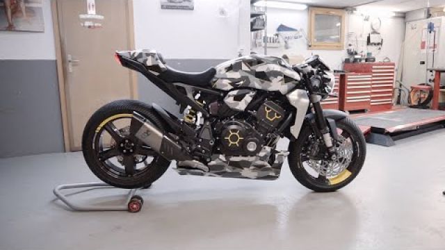 Honda CB1000R-adical Customized by  @fuhrermoto and @Gannet Design