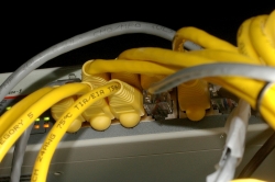 Компьютерные кабели и адаптеры